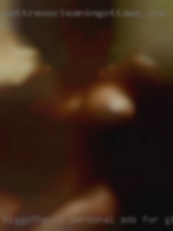 BigGothGirl personal ads for girls want to watch guys jack off