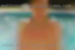 naked woman turn around