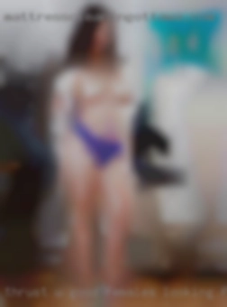 Thrust_u_good females looking for a good sized cock